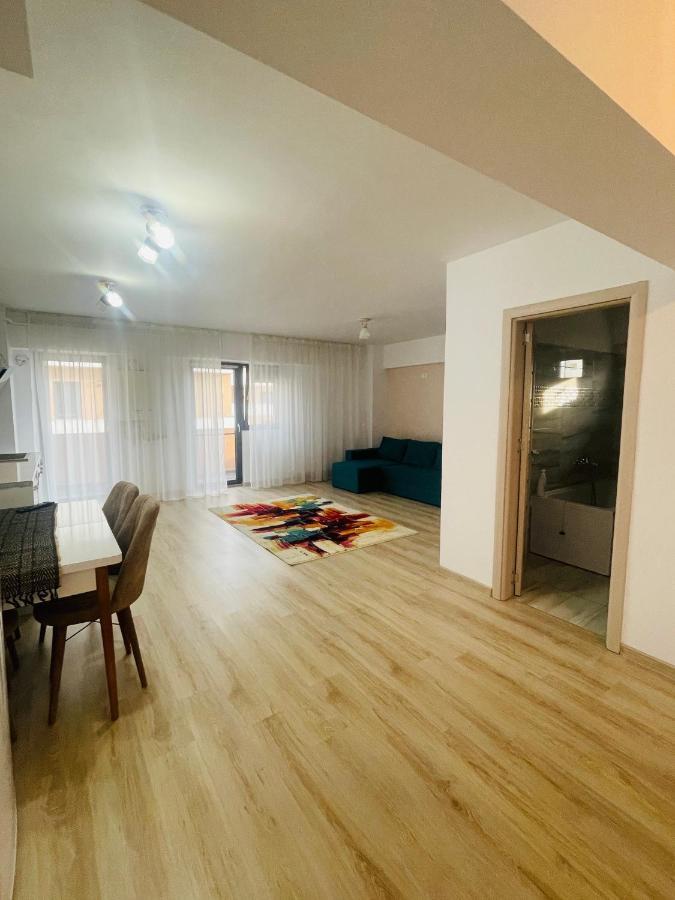 Apartament Yra Rm.Valcea Рымнику-Вылча Экстерьер фото